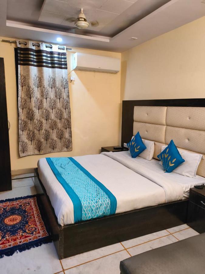 Hotel Star Palace - Near Karol Bagh Metro Δελχί Εξωτερικό φωτογραφία