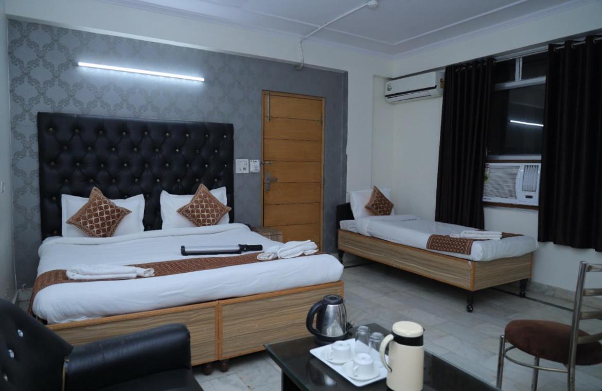 Hotel Star Palace - Near Karol Bagh Metro Δελχί Εξωτερικό φωτογραφία