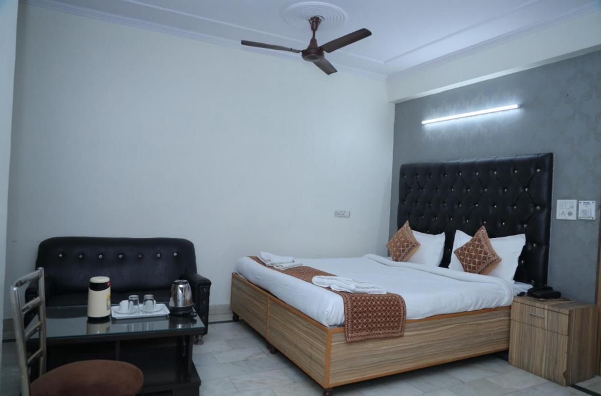 Hotel Star Palace - Near Karol Bagh Metro Δελχί Εξωτερικό φωτογραφία